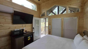 060B Grand Canyon South Rim Private Cottage with King Bed